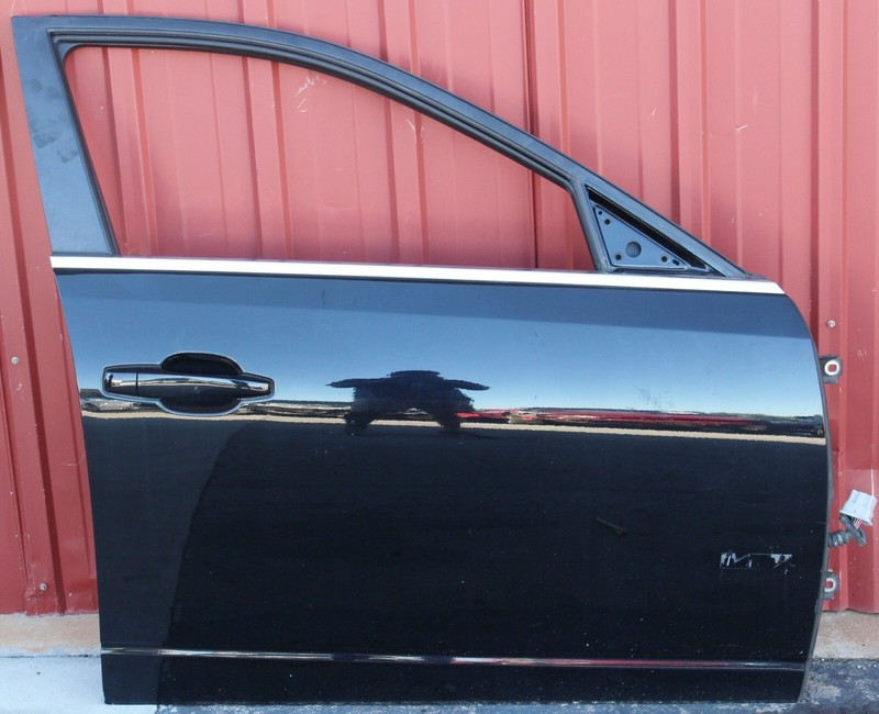 2004-2007 CADILLAC CTS V RH Front Passenger Side Door BLACK USED OEM GM