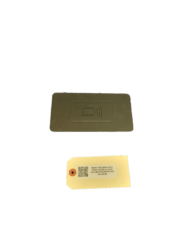 Used Oem BMW Front Console Wireless Charging Storage Pad 2023 430Xi Gran Coupe
