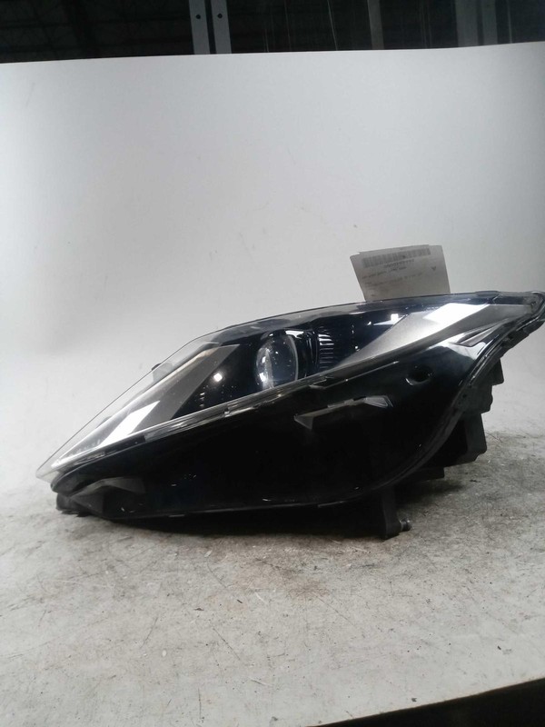 2015 Lincoln MKZ Left Headlight Assembly Tan OEM 64863 140K Miles