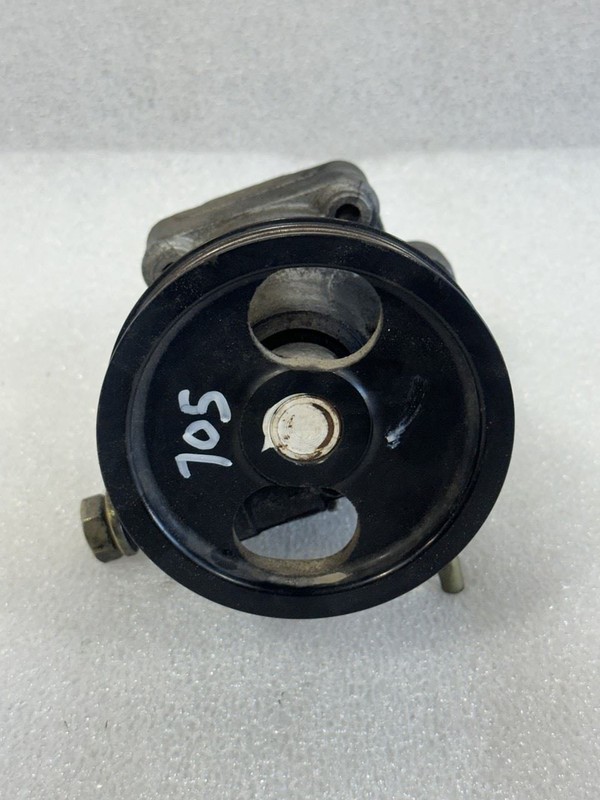 1997 1998 1999 MITSUBISHI MONTERO SPORT POWER STEERING PUMP 6 CYLINDER MR319542