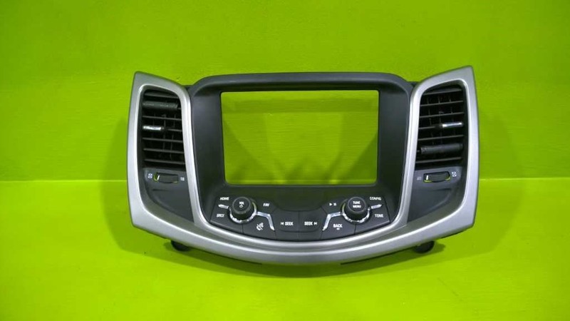 14 CAPRICE RADIO CONTROL W/AIR VENT BEZEL OEM 3123-7