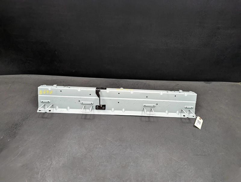 Rear Seat Crossmember Bracket 2018 BMW X6 52207363289 2015 2016 2017 2019