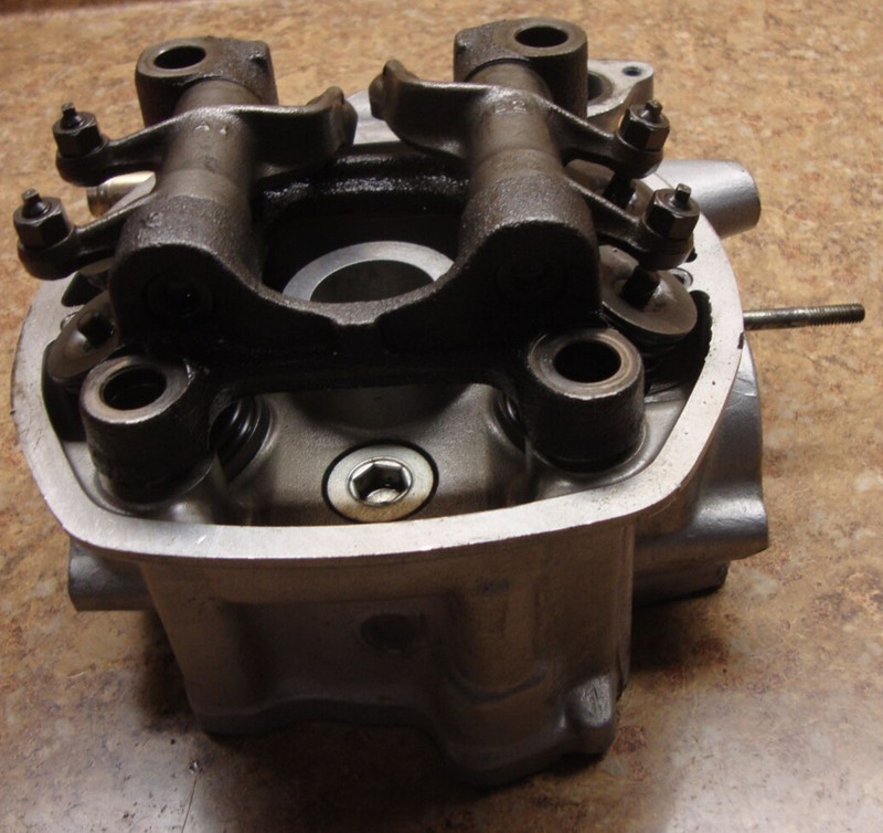 1980 Honda CX500 CX 500 D CX500D Deluxe Engine Right Cylinder Head Valves Top