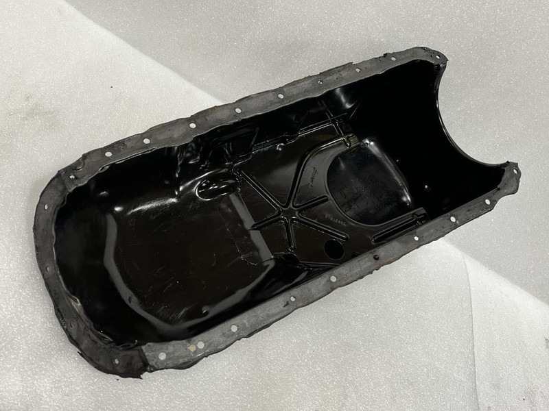 1994-1995 CHEVROLET 3500 PICKUP ENGINE MOTOR OIL PAN 6.5L DIESEL 23501613