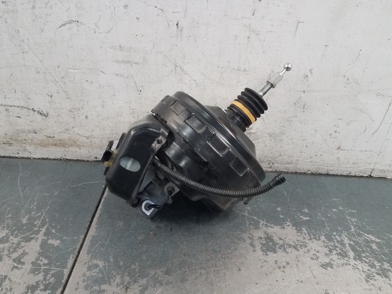 2012 Audi S4 Quattro B8 Brake Master Cylinder / Booster #1717 A8