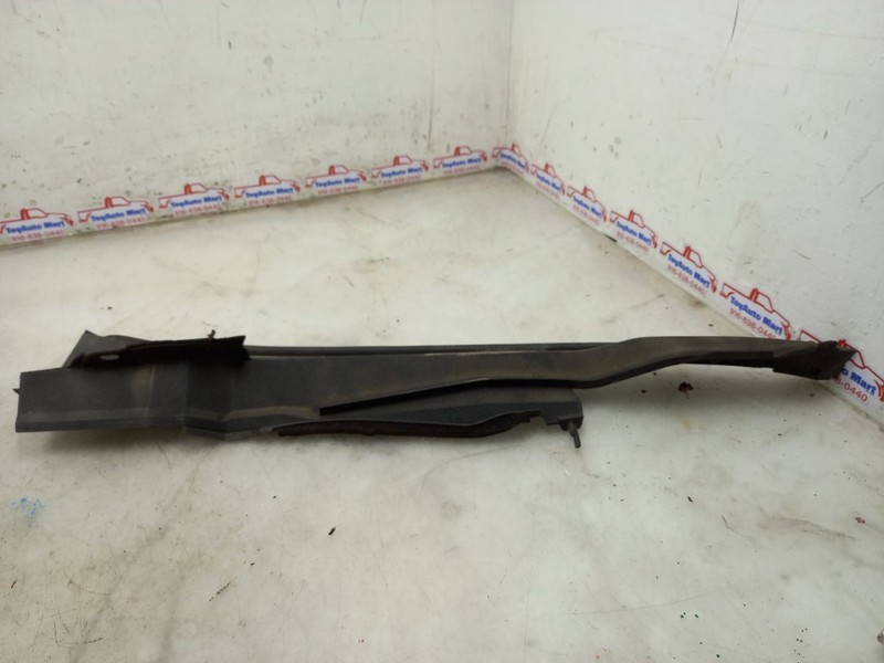 10 LEXUS RX450H DRIVER LEFT FENDER RAIL BOLT COVER