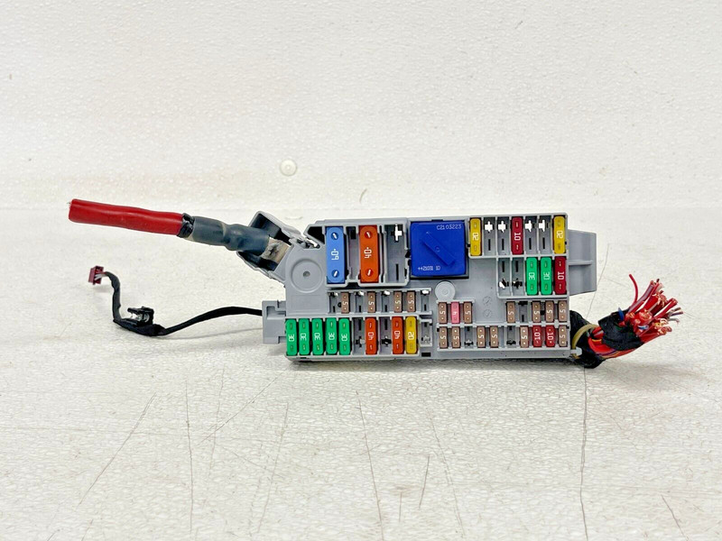 ⭐2021-2024 BMW M3 M4 G80 G82 G83 FRONT POWER FUSE RELAY BOX OEM LOT2506