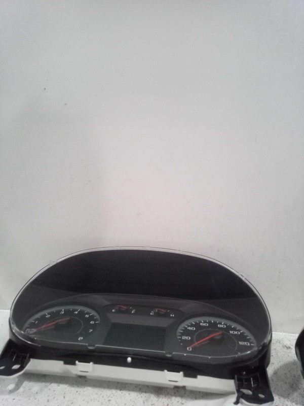2020 Chevrolet Malibu Speedometer Gauge OEM Black 67000 Miles K41542