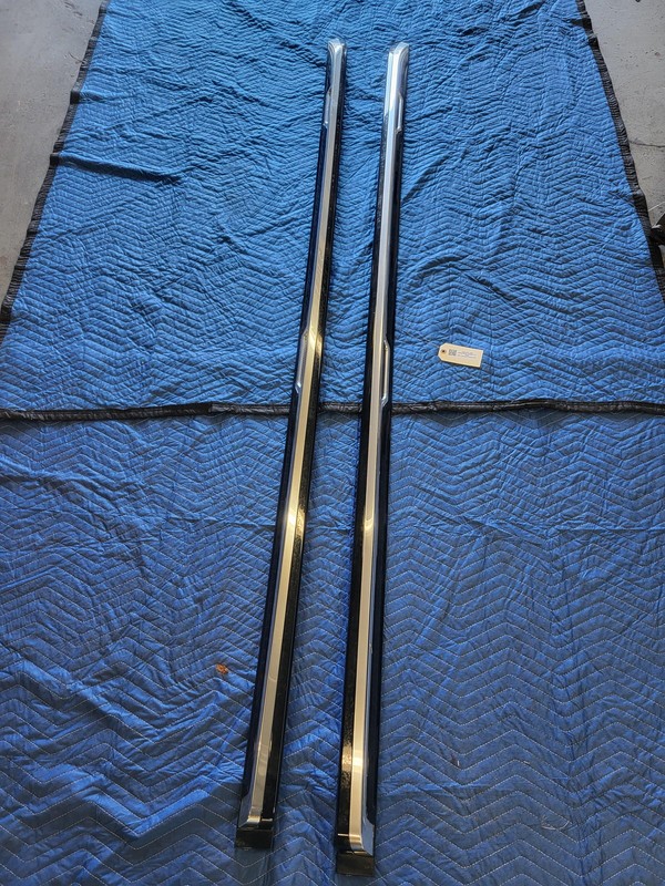 2022-2023 JEEP WAGONEER Set Right & Left Roof Rail Luggage OEM 5.7L RWD
