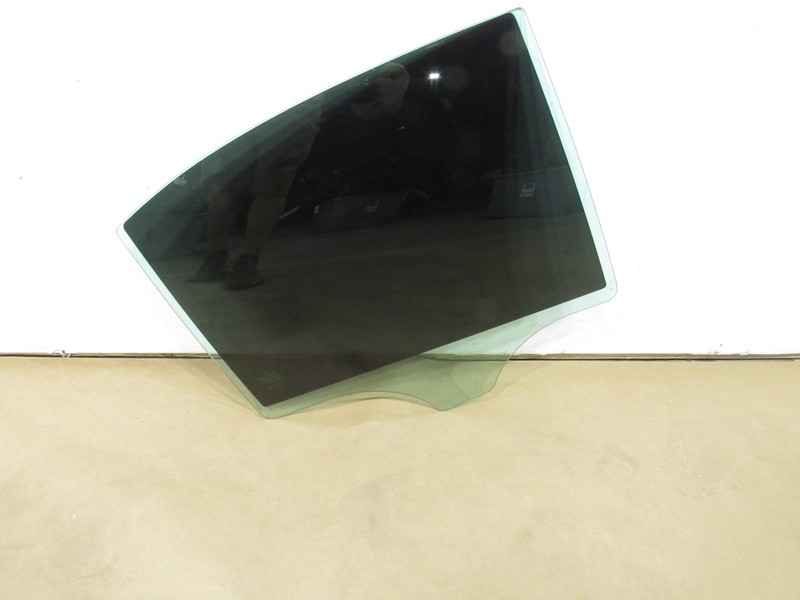 18-21 Mercedes C63 S W205 2020 Rear Right Passenger Door Window Glass ;:O