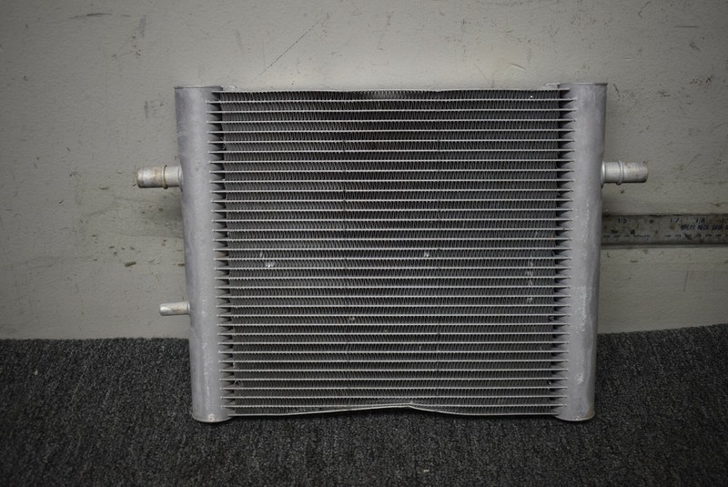 2020-2022 LAND ROVER AUXILARY RADIATOR FACTORY OEM