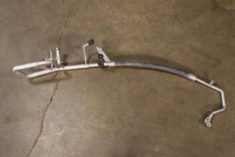 2017-2019 SUBARU LEGACY OUTBACK 2.5L A/C AIR CONDITIONER SUCITON LINE HOSE OEM