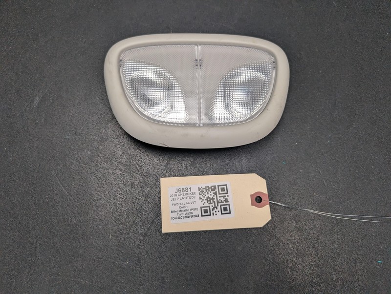 Rear Overhead Dome Light 2017 Jeep Cherokee 5MW35HDAAC 2015 2016 2018