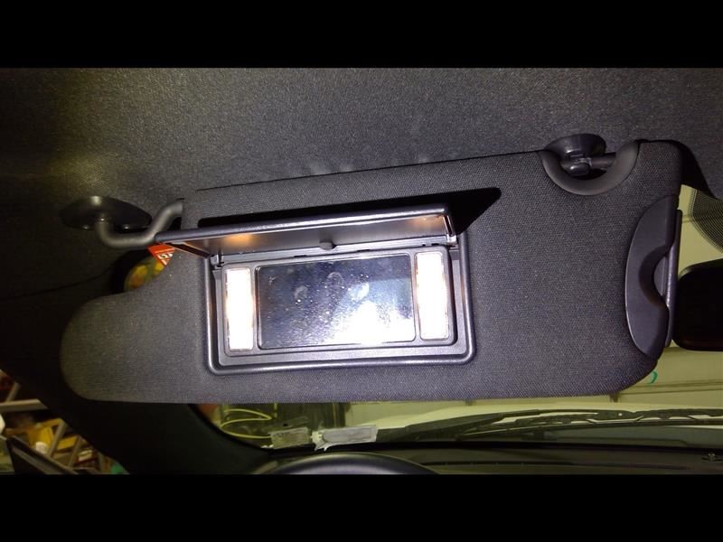 Driver Left Sun Visor Illuminated Fits 18-20 CHALLENGER 1136017