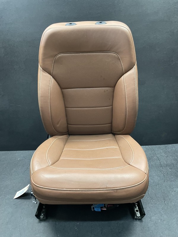 Front Right Passenger Side Seat Leather 2018 Mercedes GLS 550 2017 2019 X