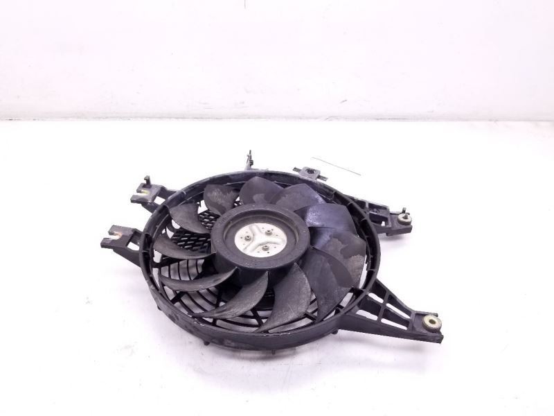 Radiator Fan Motor Fan Assembly Condenser Fits 01-04 SEQUOIA 88453-0C010