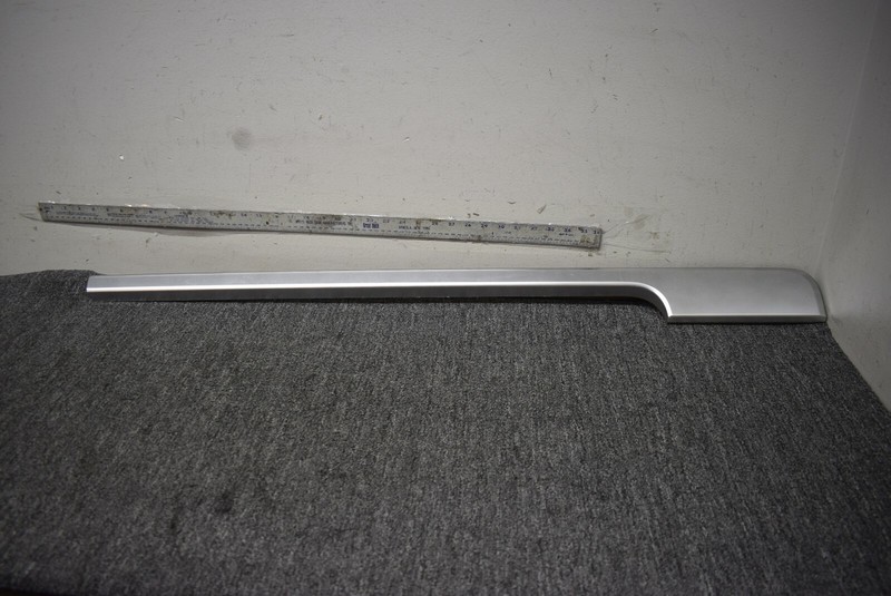 2014-2018 RANGE ROVER HSE DOOR MOLDING FACTORY OEM