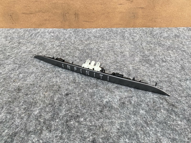INFINITI QX30 2017-2019 OEM TRUNK TRIM PANEL COVER MOLDING OEM (GRAY). 23K