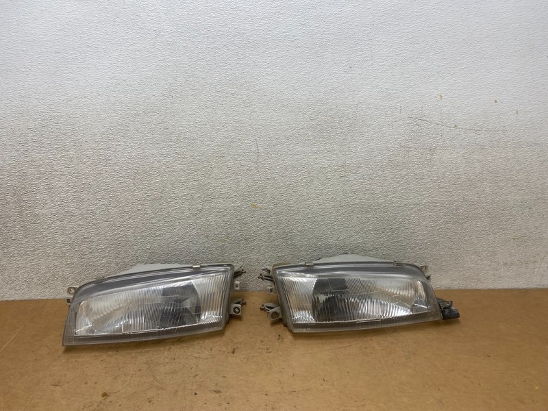1999 to 2001 Mitsubishi Lancer Right Passenger RH Side Headlight X5333 PS