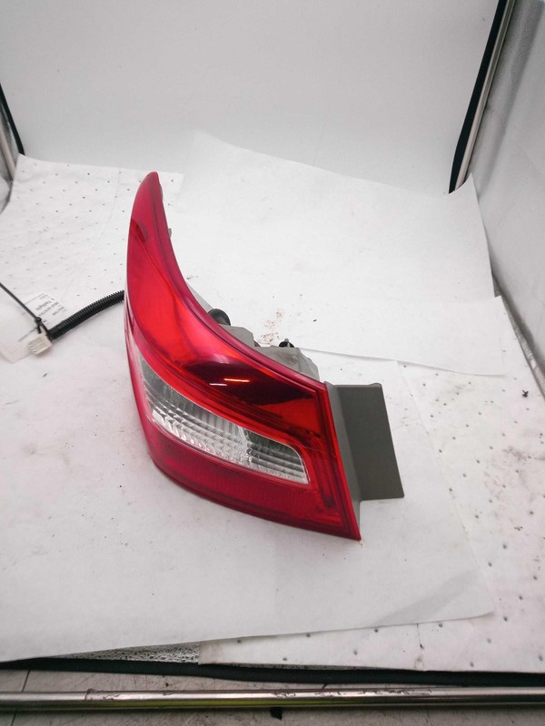 2019 Nissan Sentra Left Tail Light Assembly Silver OEM 95487 70K Miles