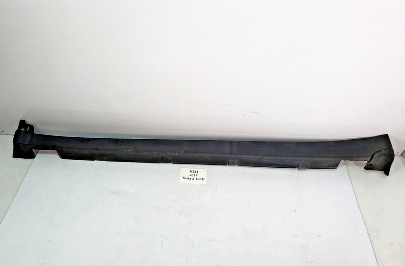 ✅ 2016-2020 OEM Tesla Model X Left Driver Side Skirt Rocker Panel Body Trim