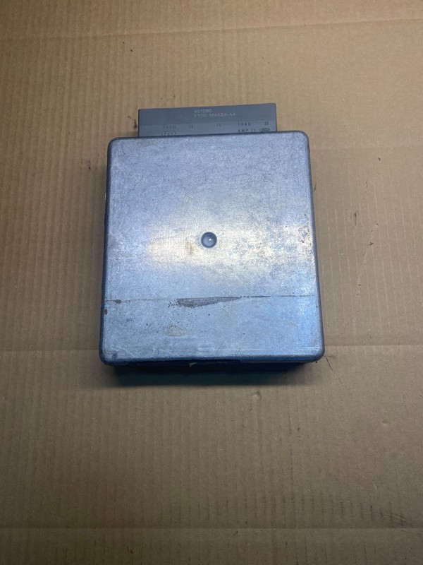 2000 Lincoln Navigator 5.4L Engine Control Unit ECU OEM ac9025 DG