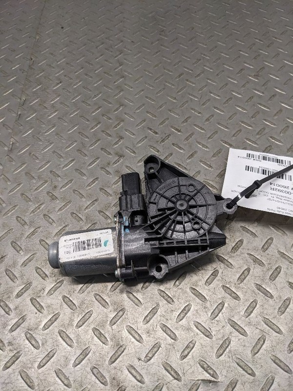 Passenger Right Front Window Regulator Fits 11-23 300 1186034