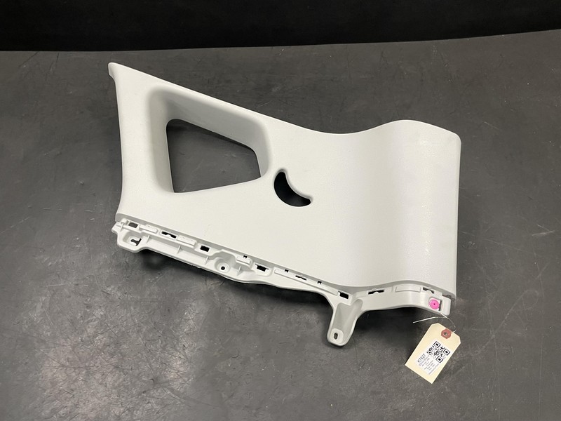 Rear Right C Pillar Upper Trim Panel 2020 Kia Soul 85860-K0000 2021 2022 2023