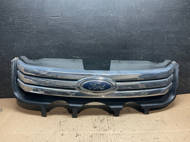 2006-2009 Ford Fusion Upper Grill Grille With EmblemOem X9801 DG