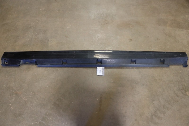 2009-2012 VOLKSWAGEN VW CC LEFT DRIVER SIDE ROCKER MOLDING BLACK OEM