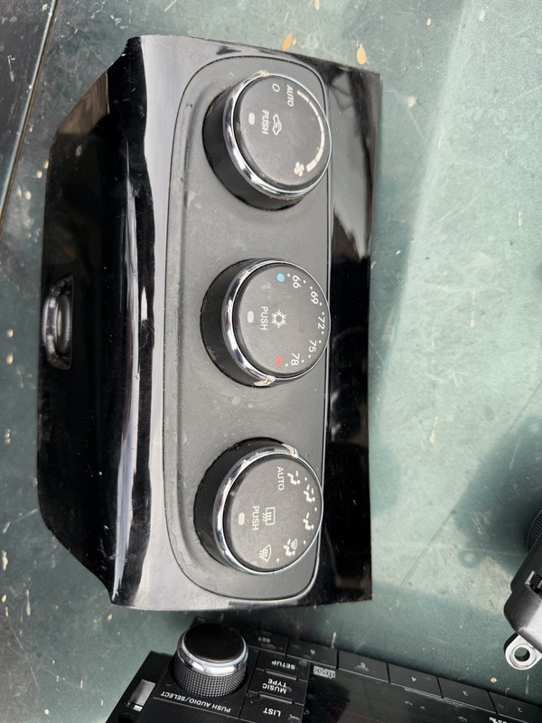 2011-14 Dodge Avenger Chrysler 200 Temperature Climate Control P55111888AG OEM
