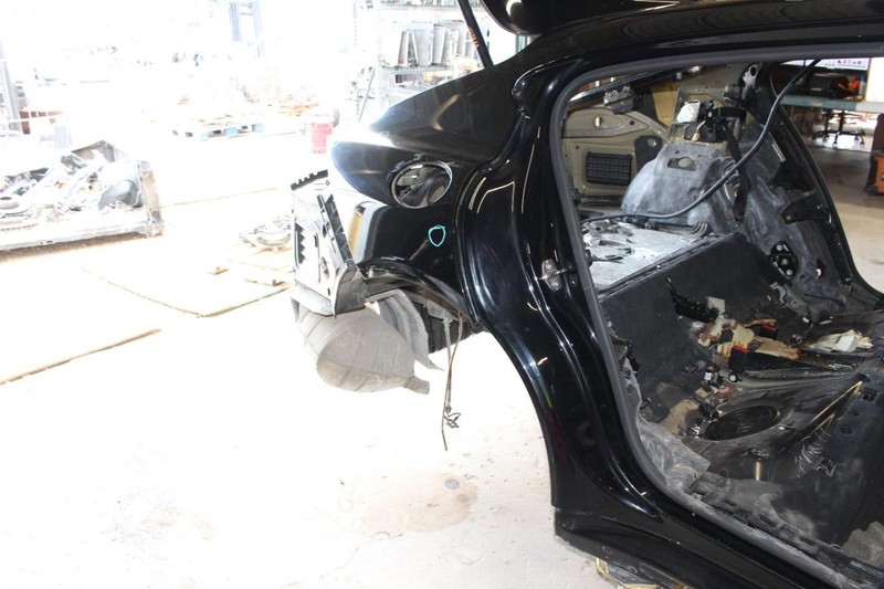 10-13 Porsche Panamera AWD Passenger Right Rear Quarter Panel Assembly