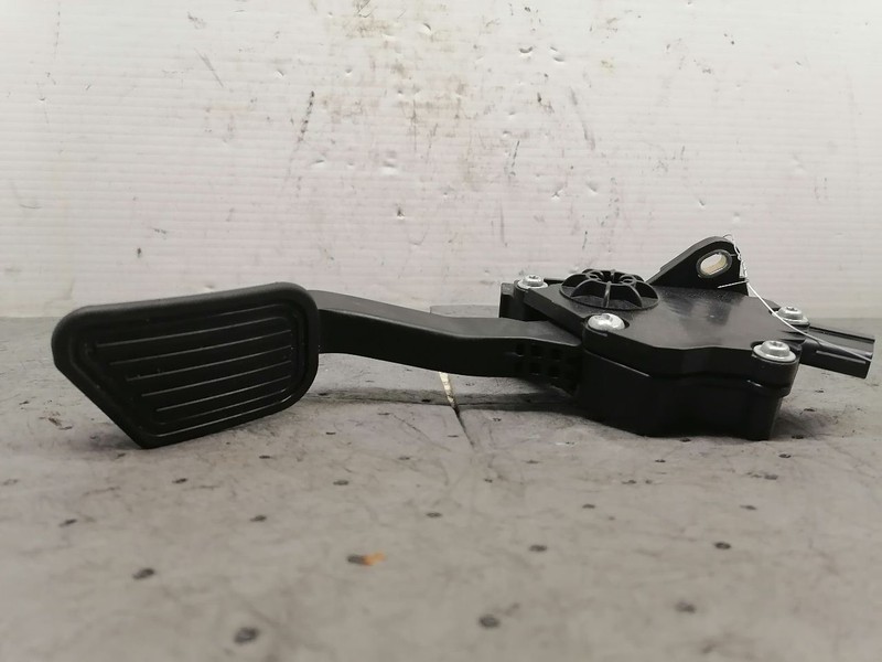 2013-2017 4 RUNNER Accelerator Gas Pedal 78110-35020 1595009