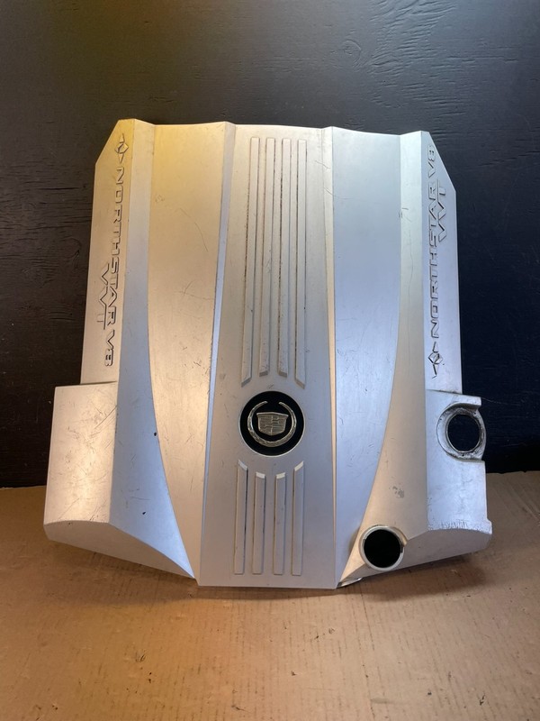 2004 to 2009 Cadillac SRX 4.6L Plastic Engine Cover Shield OEM AD8454 DG