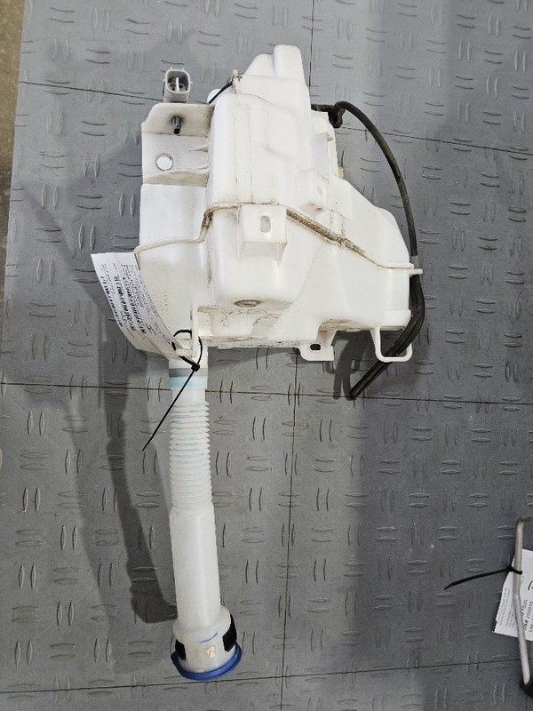 Wash Reservoir Large Capacity Fits 20-23 MAZDA CX-30 3464218