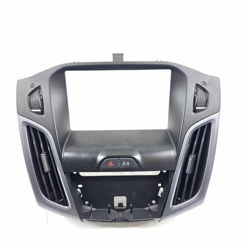 2013 Focus Center Dash Radio Bezel Trim W/ A/C Vents Light Scratches