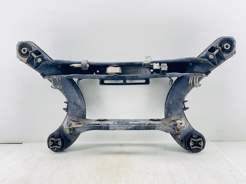 08-14 Mercedes W204 C250 C300 C63 Rear Sub Frame Subframe Engine Crossmember OEM