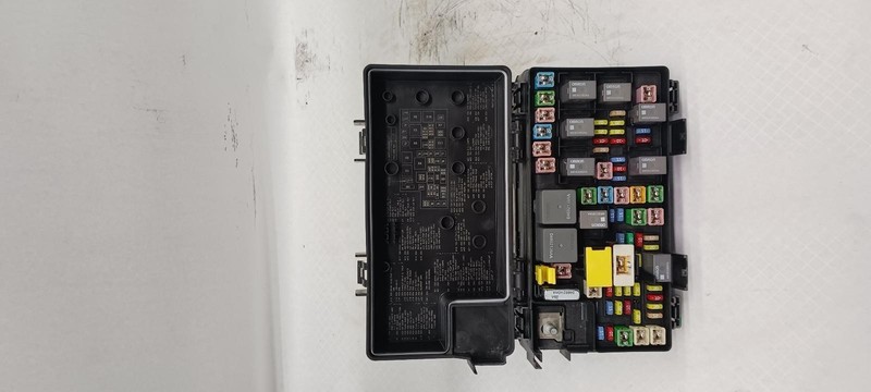 11 JEEP GRAND CHEROKEE TIPC power control module fuse box OEM 1 Year Warranty!