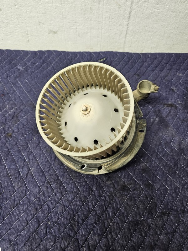 Blower Motor Front Fits 99-19 FORD E350 VAN