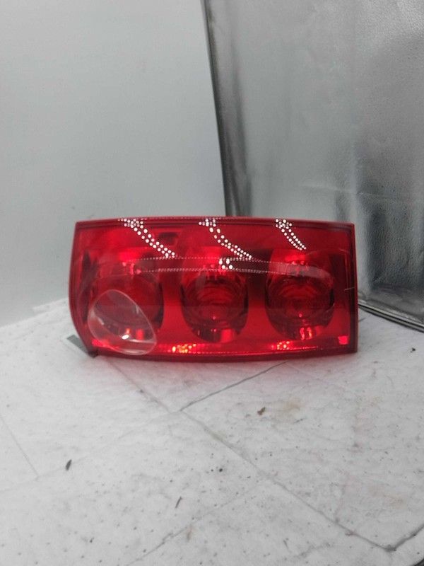 2011 GMC Yukon Left Tail Light Assembly Black OEM Used 554140 136K Miles