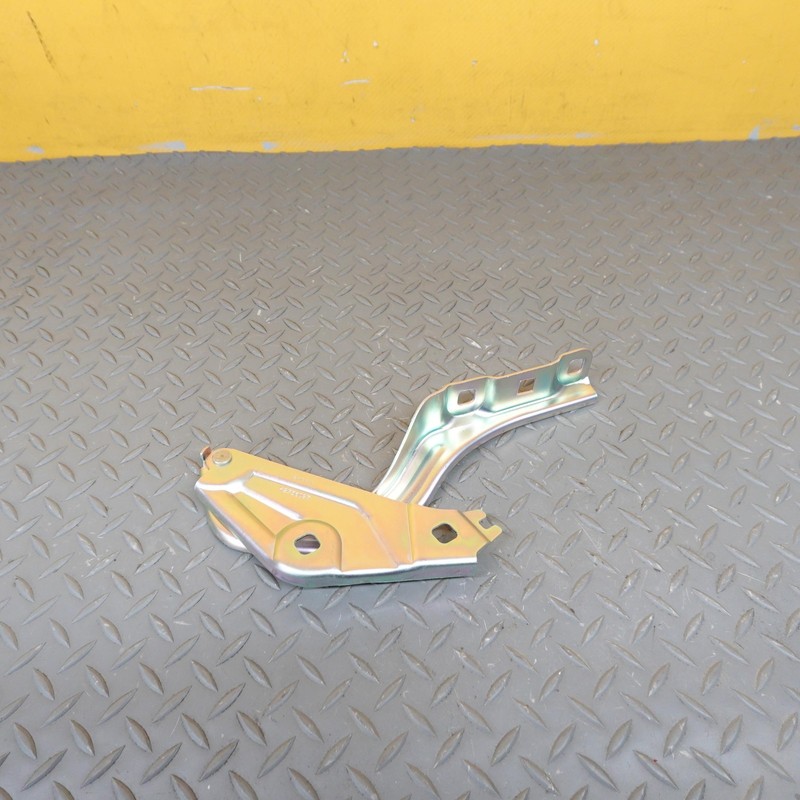 2020-2025 BUICK ENCORE GX Lh Side Hood Hinge Oem 42756087