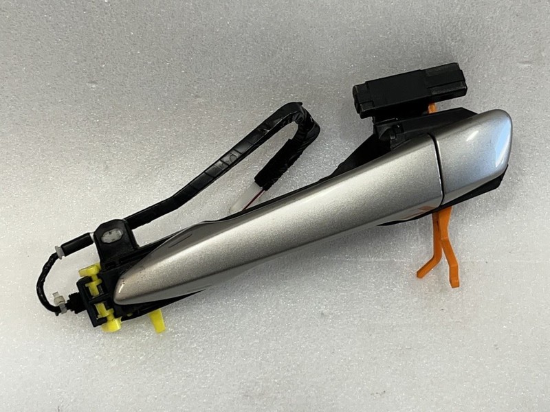 2013 2014 2015 - 2018 LEXUS ES300H ES350 LEFT REAR DOOR HANDLE ATOMIC SILVER 1J7