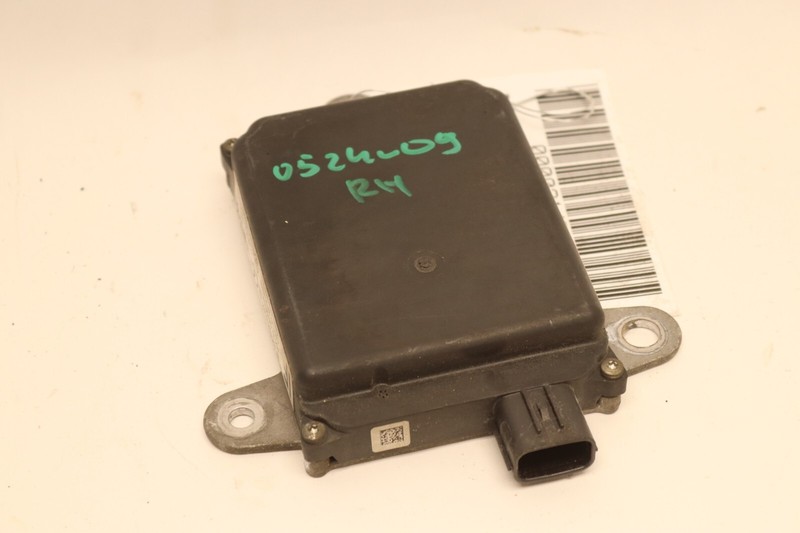 2015 LEXUS IS250 IS300 IS350 REAR RIGHT SIDE BLIND SPOT CONTROL MODULE OEM