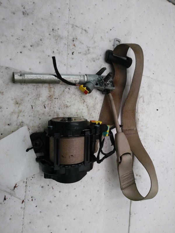 2017 Chrysler Pacifica Front Right Seat Belt Assembly White OEM 5LA361D2AG