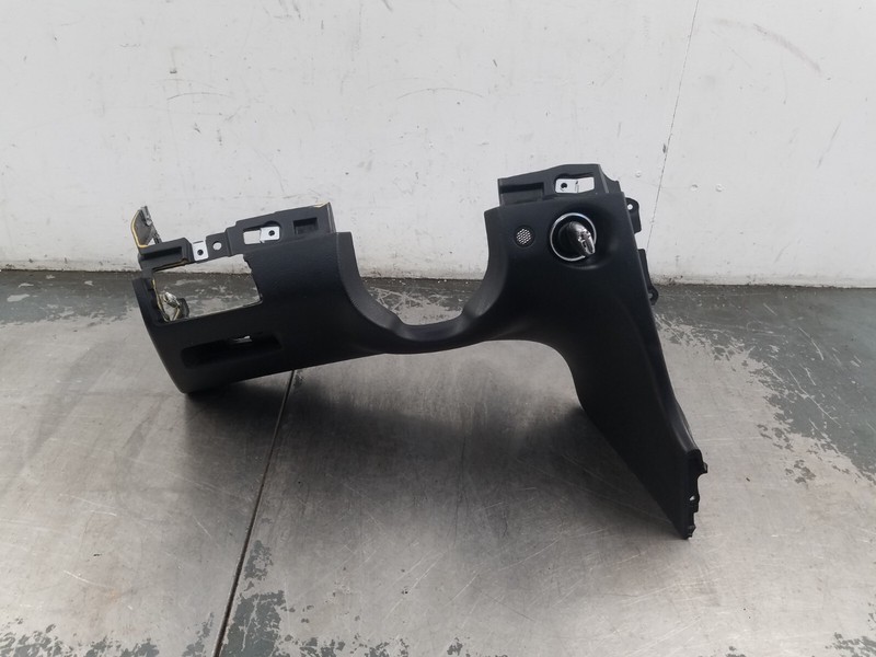 2007 Mercedes AMG E 63 Lower Dash Knee Bolster / Ignition 7711 M7