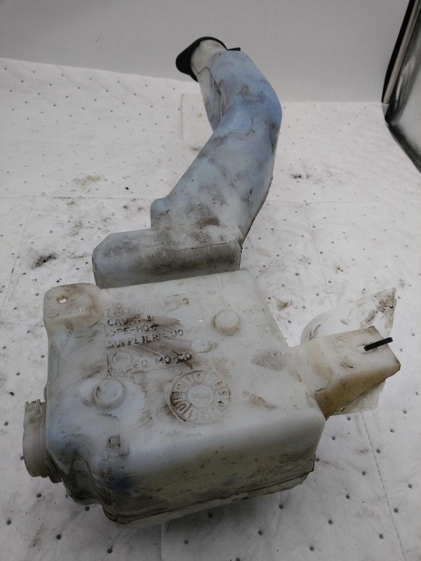 2014 Lincoln MKX Washer Fluid Reservoir OEM White 3.70L 127K Miles