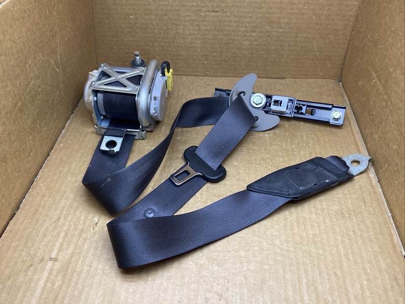 08-12 Honda Accord Sedan Front Right Passenger Side Seat Belt Seatbelt Retractor