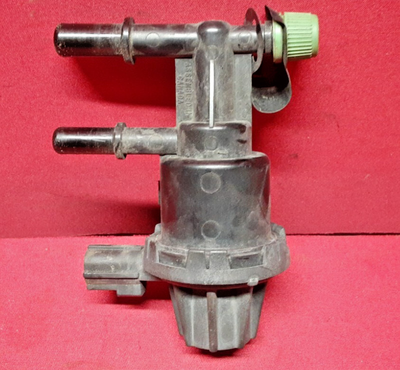 2004 - 2013 Ford 2.0 / 2.3 L4 Vapor Canister Purge Valve Solenoid 7S4Z-9C915-A