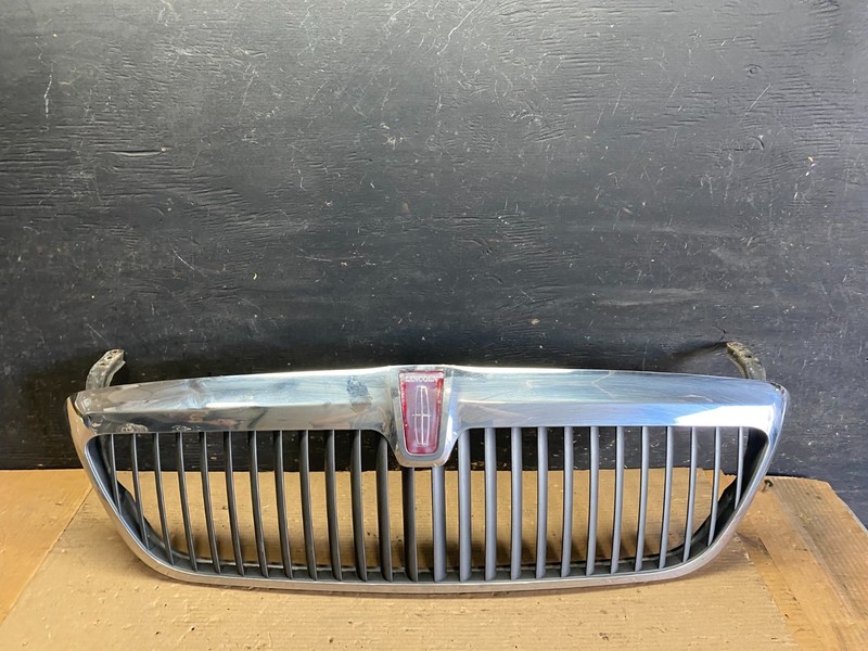 1998 to 2002 Lincoln Navigator Front Upper Grill Grille Oem S3257 DG