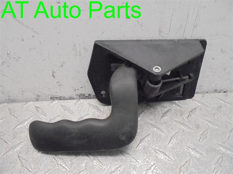 2002 CHEVROLET AVALANCHE DRIVER INTERIOR DOOR HANDLE